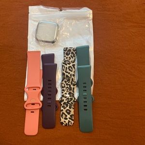 Fit bit Versa 3 watch bands and 1 watch case (silver)